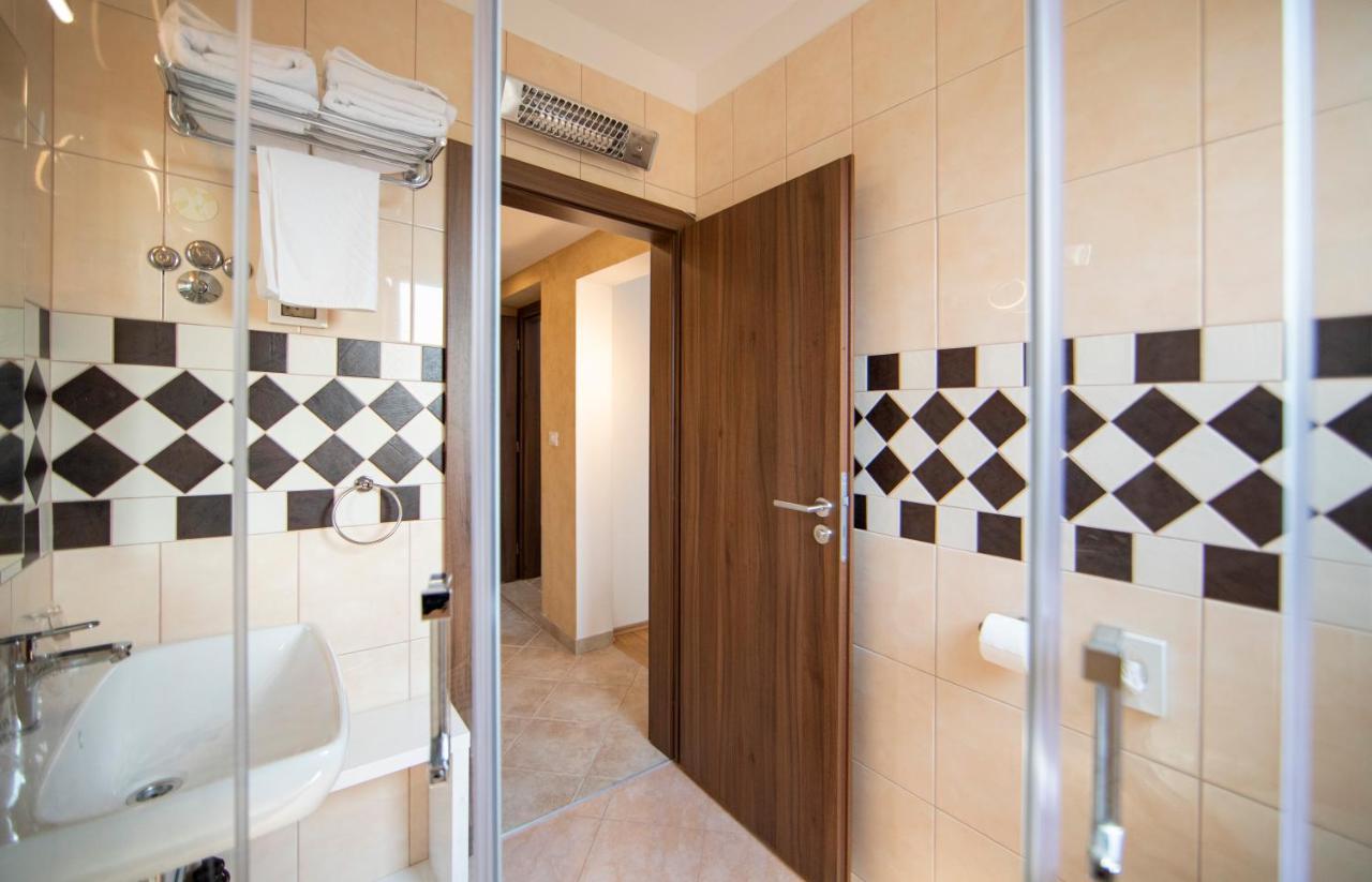 Hotel Natura Vilanija Extérieur photo