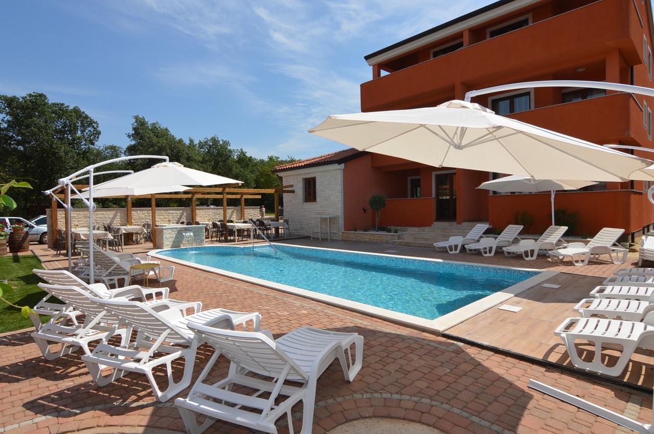 Hotel Natura Vilanija Extérieur photo