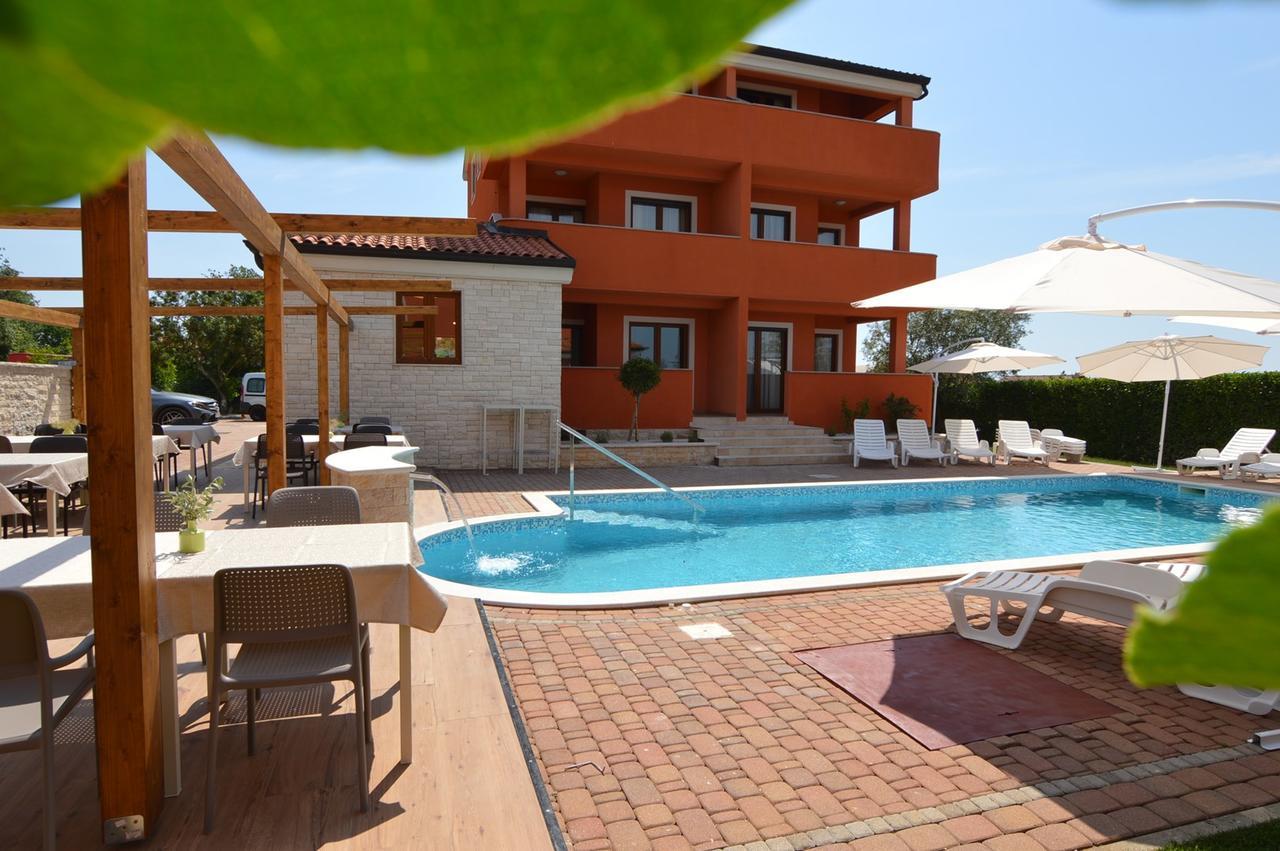 Hotel Natura Vilanija Extérieur photo